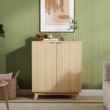 Garvee Buffet Schrank Mit Stauraum, Holz Sideboard, 2 Türen, Verstellbare Regale, Fluted Design, Metallgriffe, Natur, Esszimmer & Wohnzimmer - Holzfarbe
