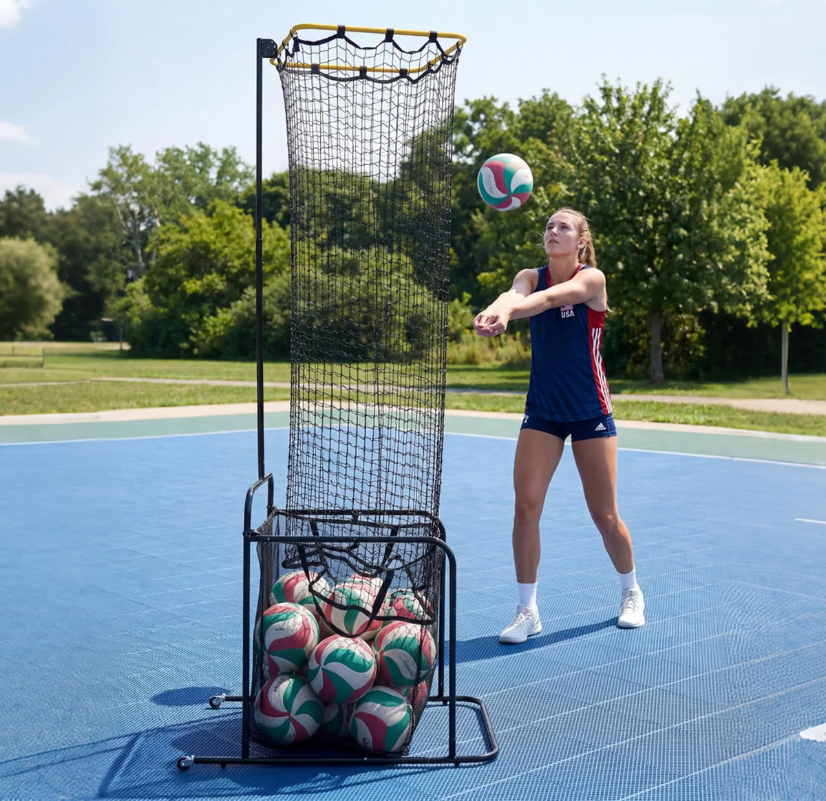 Garvee Volleyball-Zuspieltrainer mit Ballkorb, 5 Höhenstufen 204–274 cm, 5 Winkel 50°–140°, Rollen mit Bremse, für Halle & Outdoor